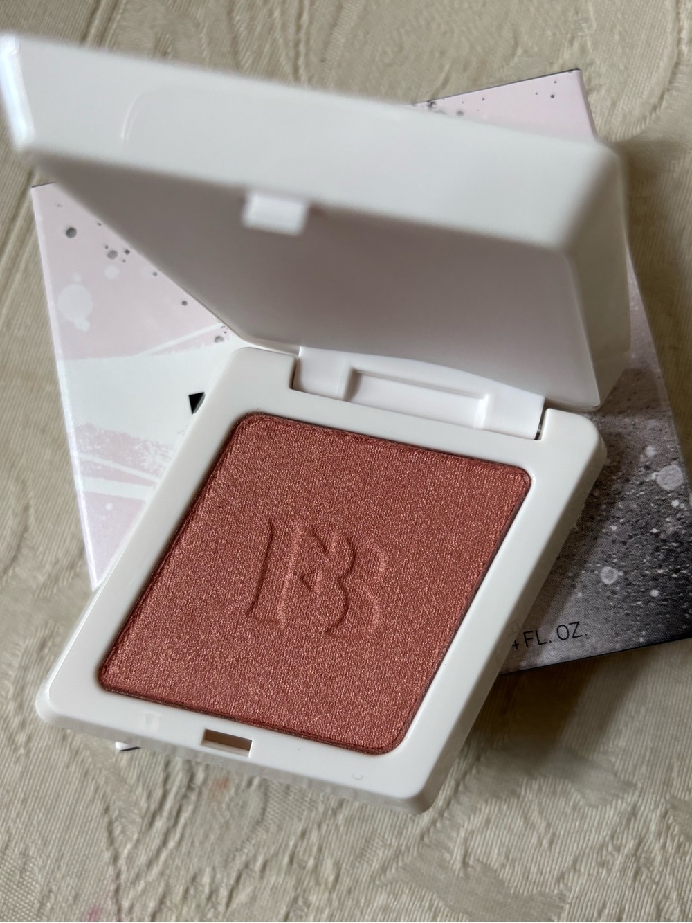 Fenty Beauty Suede Powder Blush in Tahiti Tease 07 BNIB - Picture 7 of 11